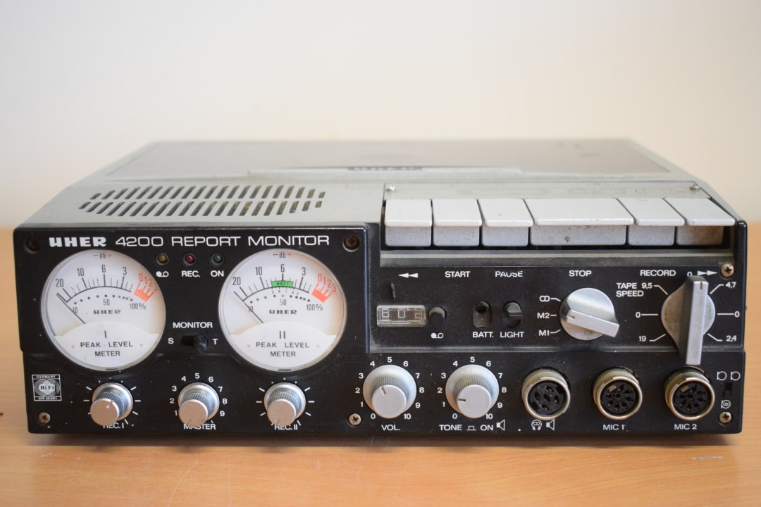 Uher 4200 Report Monitor Portable Tape Recorder  			